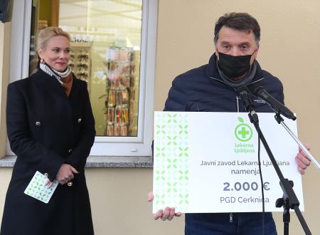 OTVORITEV LEKARNE CERKNICA 19 FOTO LJUBO VUKELIČ